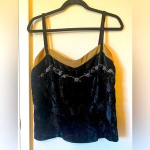 B1G1 FREE Liz Claiborne 90’s black velvet crop tank top / lingerie